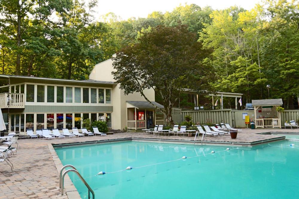 גטלינבורג Daya, Hot Tub, Pool Table, 1089 Of Free Attraction Tickets For Each Paid Day, Dollywood And More! חדר תמונה